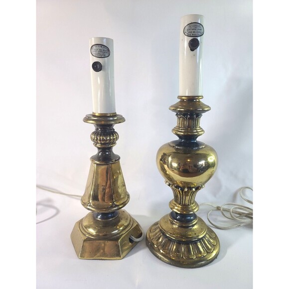 Pair of Mid Century Modern Underwriter Laboratories Lamps - Picture 1 of 12